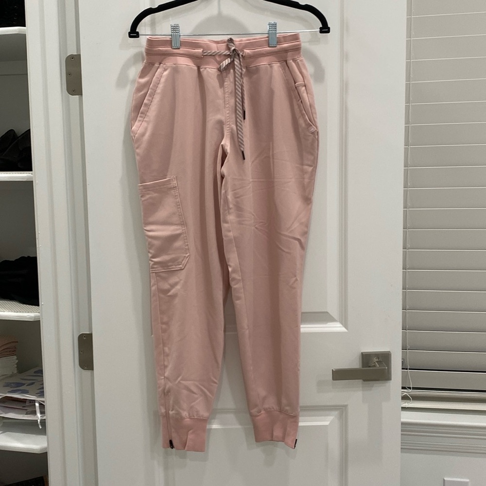 Jaanuu Scrub Jogger Pants | Size XS Petite | Blushing Pink